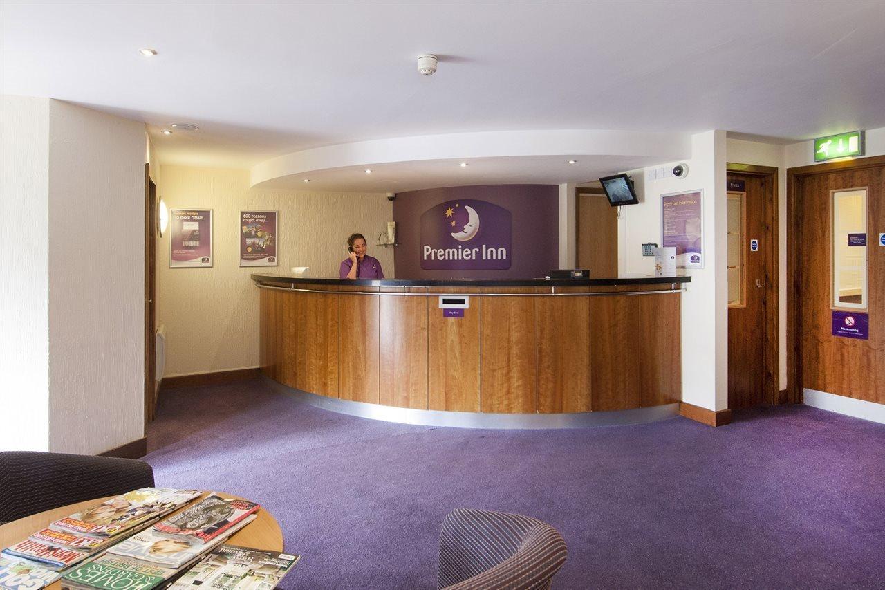 Premier Inn Premier Inn Silverstone Syresham Exterior photo