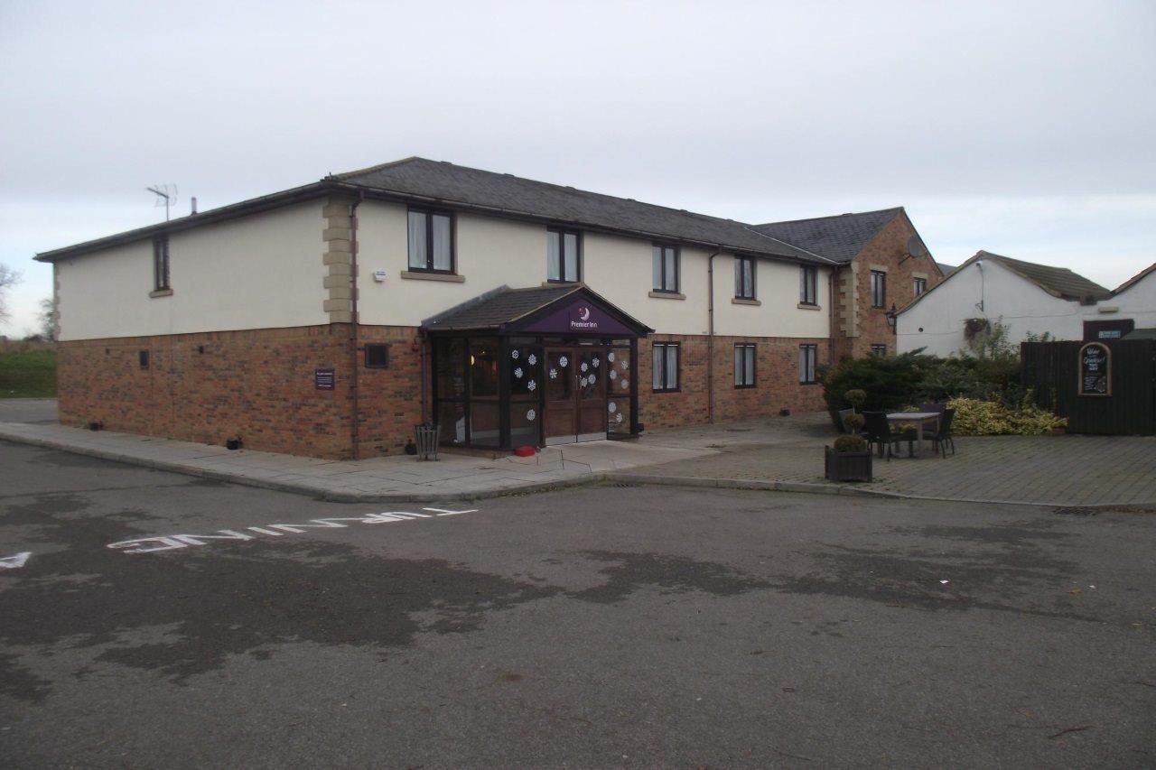 Premier Inn Premier Inn Silverstone Syresham Exterior photo